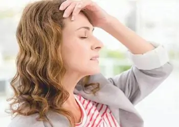 تدل على إصابة بسكتة دماغية احذر من هذه العلامات لاحظ طريقة مشيك