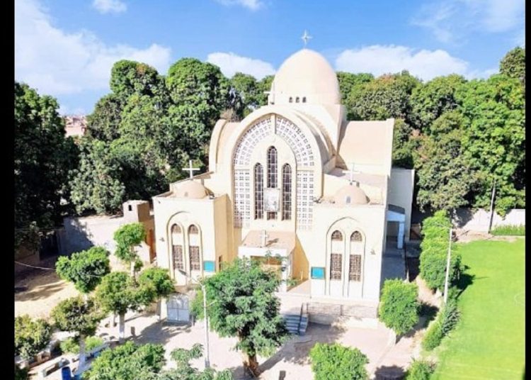 كنيسة الشهيد فلوباتير أبى سيفين بنيت على طراز قبطي فى فيديمين 1 345559201 789167012567126 4796751105152949976 n 427