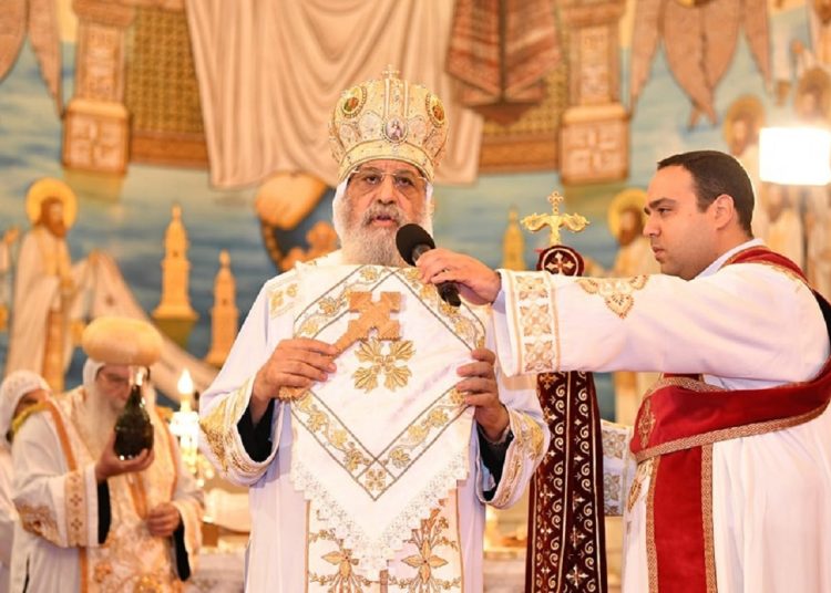 بالصور البابا تواضروس يسيّم 27 كاهن في دير الأنبا بيشوى بوادي النطرون 1 345559201 789167012567126 4796751105152949976 n 471