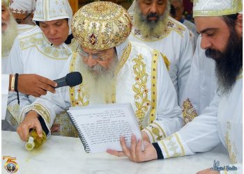 بالصور الأنبا باخوميوس بمدينة دمنهور يدشن كنيسة الشهيد مارجرجس
