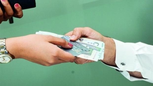 احذرى 5 عادات مالية خاطئة لو فلوسك بتخلص أول الشهر 2 5 عادات مالية خاطئة