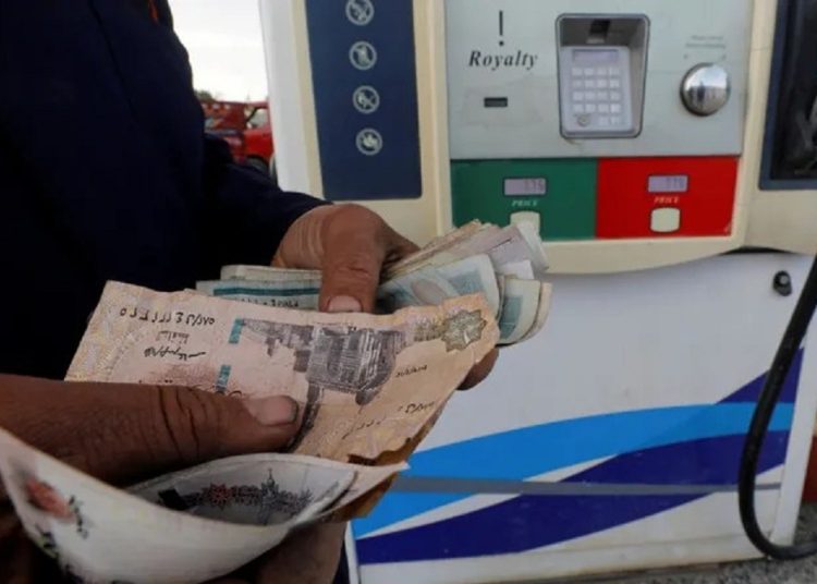انخفاض سعر البنزين والسولار في هذا الموعد وزير البترول يعلن مفاجأة للمواطنين 1 345559201 789167012567126 4796751105152949976 n 705