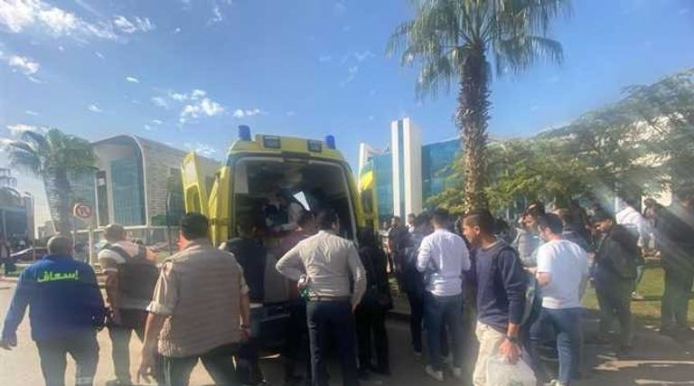 تفاصيل واقعة القرية الذكية أنتشار سيارات الإسعاف والقوات تأمر بإخلاء المناطق المحيطة 4 تفاصيل واقعة القرية الذكية