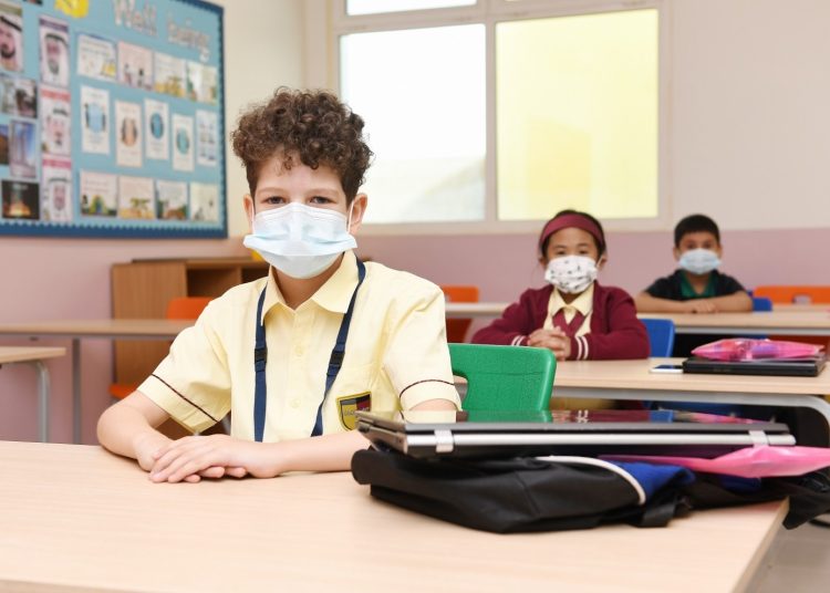 ألبسوا الكمامات الصحة تناشد المواطنين وتحذر 1 atfal
