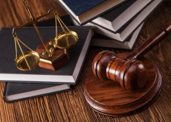 المحكمة تحسم الأمر وتصدر حكم بالتصدي لألاعيب الزوجة للاستيلاء على شقى عمر زوجها عن طريق التسخير 5 القضاء - حكم بالتصدي لألاعيب الزوجة