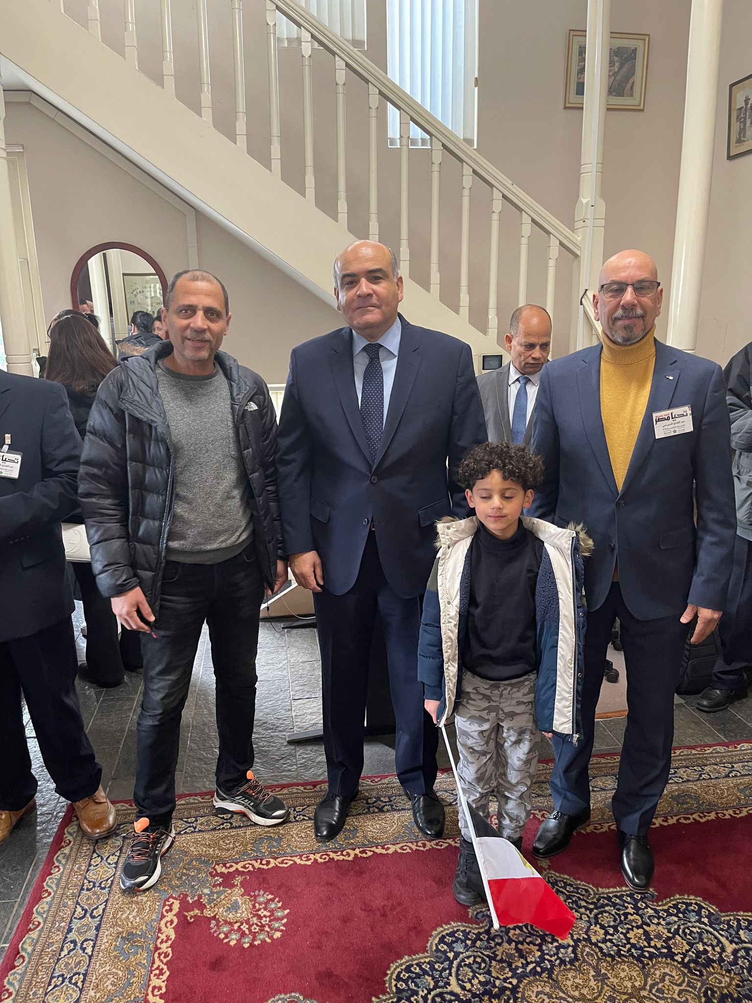 بالصور أستمرار توافد المصريين على السفارة المصرية في لاهاي للمشاركة الإيجابية للانتخابات 3 تصويت المصريين في الخارج
