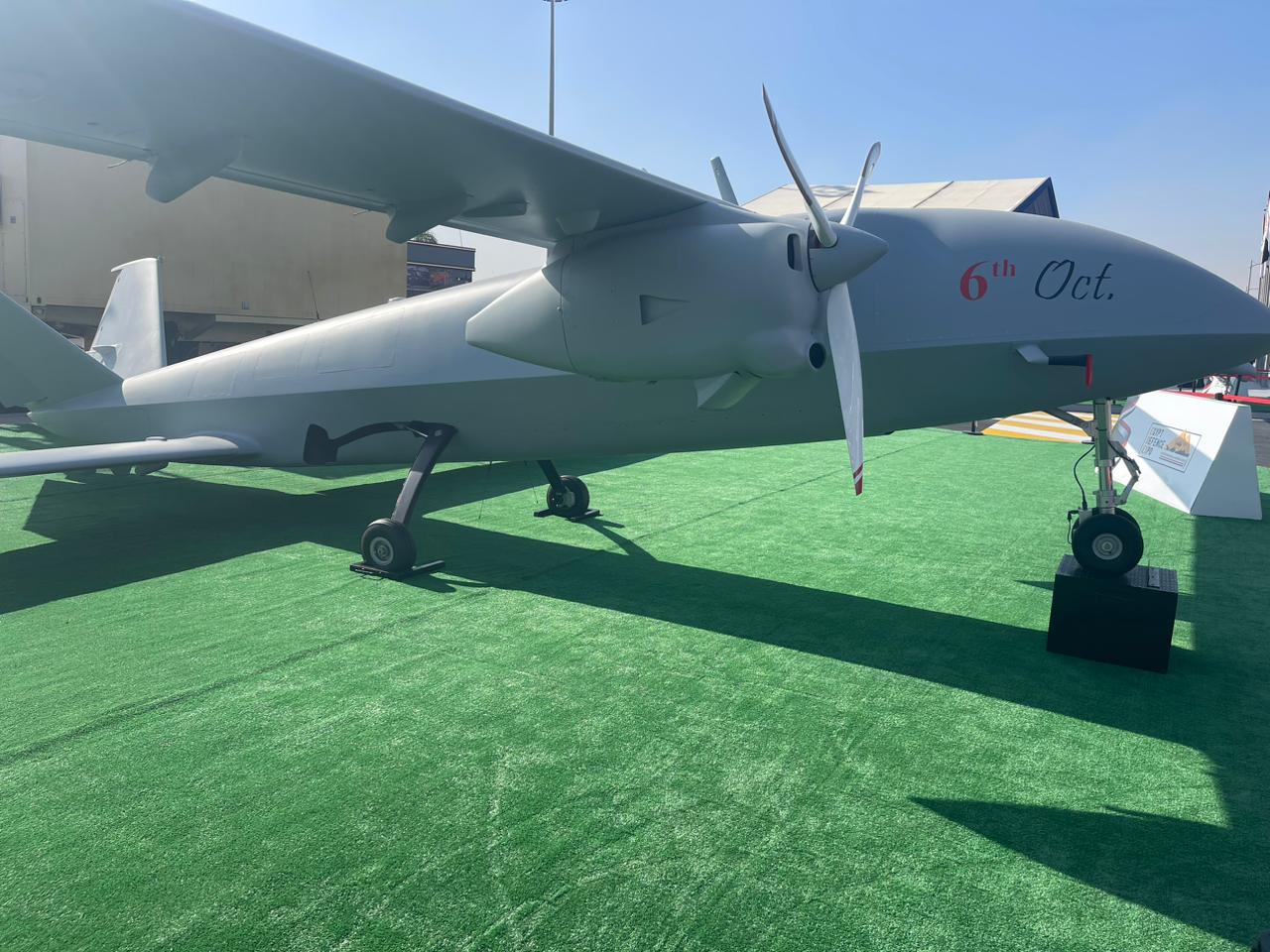 بالصور الجيش المصري لأول مرة يفاجئ العالم ويكشف عن أسطول طائرات بدون طيار حديثة 5 الجيش المصري يكشف عن طائرات بدون طيار