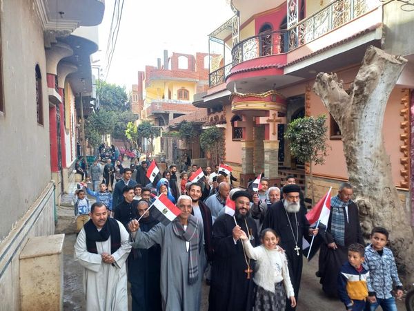 الانتخابات الرئاسية 2024 بالصور كهنة وأقباط مغاغة والعدوة يتوافدون على اللجان 3 كهنة وأقباط يشاركون فى في الانتخابات الرئاسية 2024