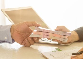 تصل إلى 5 ملايين جنيه 3 قروض للموظفين بضمان المرتب السداد على 10 سنوات