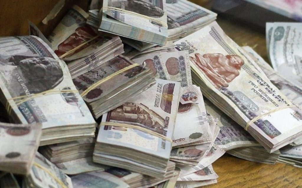 الناس عليها طوابير أعلى عائد شهادات استثمار في البنوك 5000 جنيه شهريا طالع التفاصيل 2 شهادات استثمار جديدة