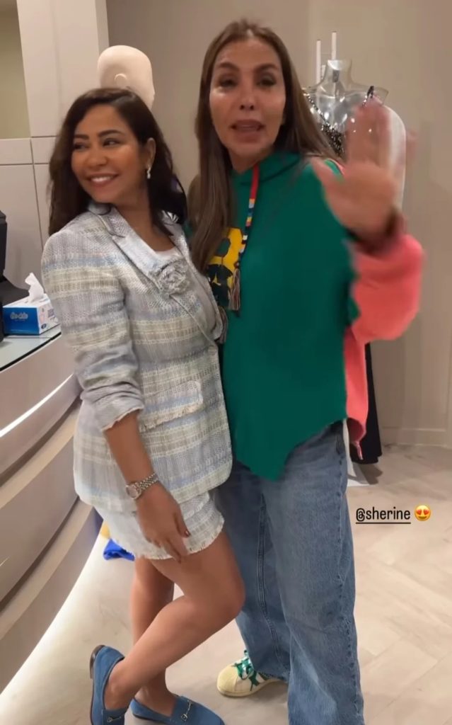 الفنانة شيرين عبدالوهاب بإطلالتها الجديدة تثير الجدل وتعليق متابعيها الست بتحلو بعد الطلاق 2 الفنانة شيرين عبدالوهاب