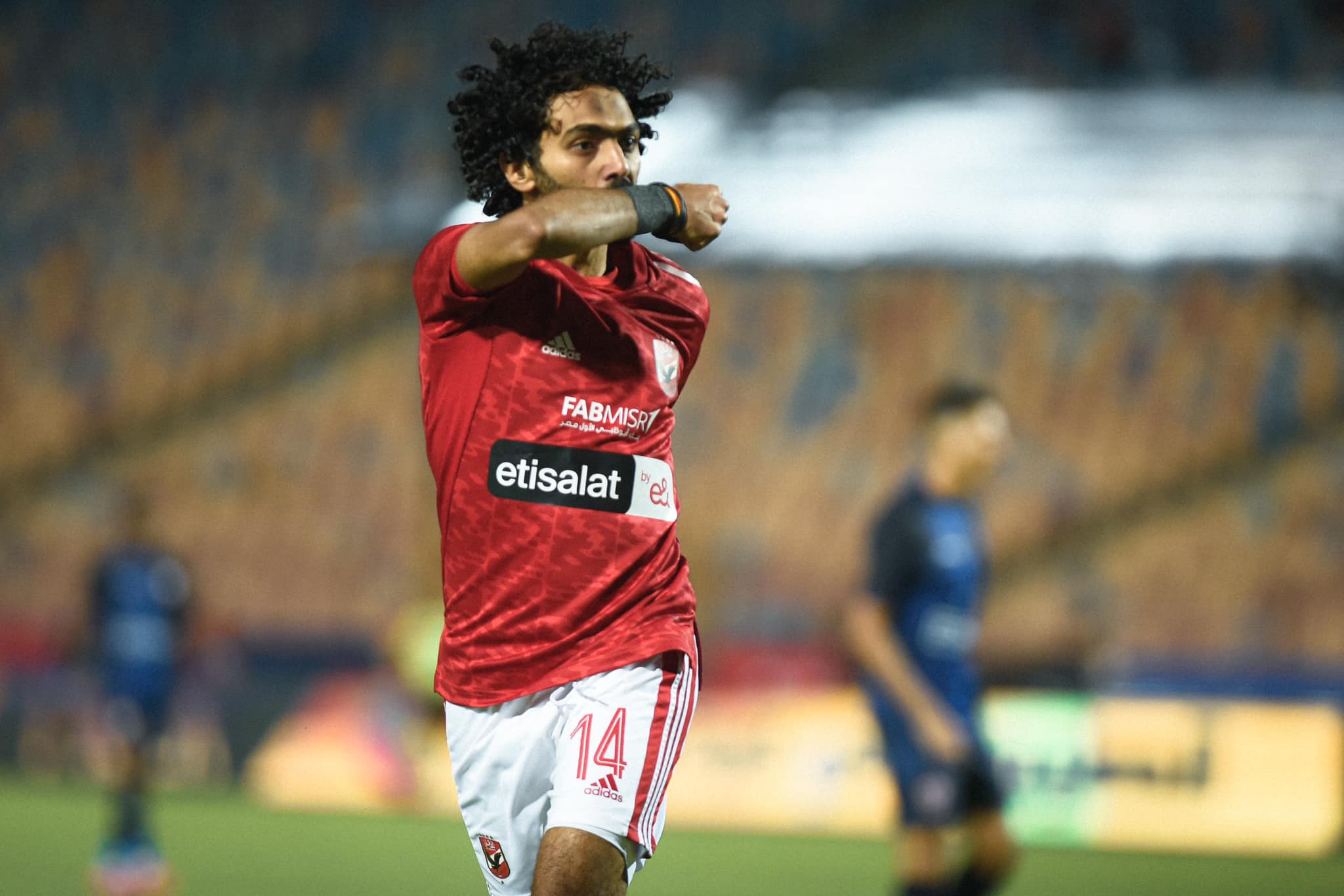 جماهير الأهلي تفتح النار على 3 لاعبين بيلعبو من غير نِفس 3 جماهير الأهلي غاضبة من 3 لاعبين