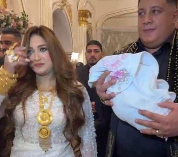 عربية مكشوفة وذهب وشاكوش يفتح النار على سبوع ابنة حمو بيكا قلب التواصل الاجتماعي 1 سبوع ابنة حمو بيكا
