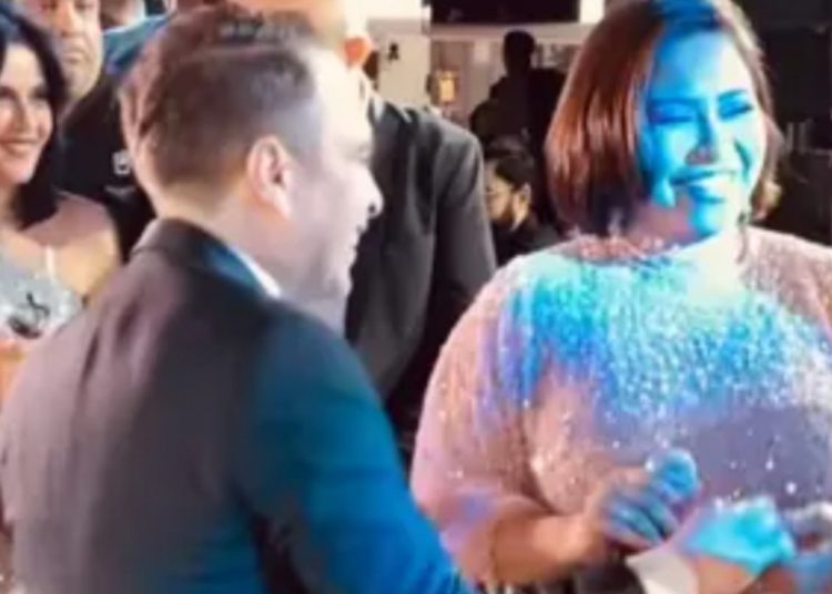 خلاف حاد بين شيرين عبدالوهاب وزوجها حسام حبيب في السعودية 1 sheren w hosam la