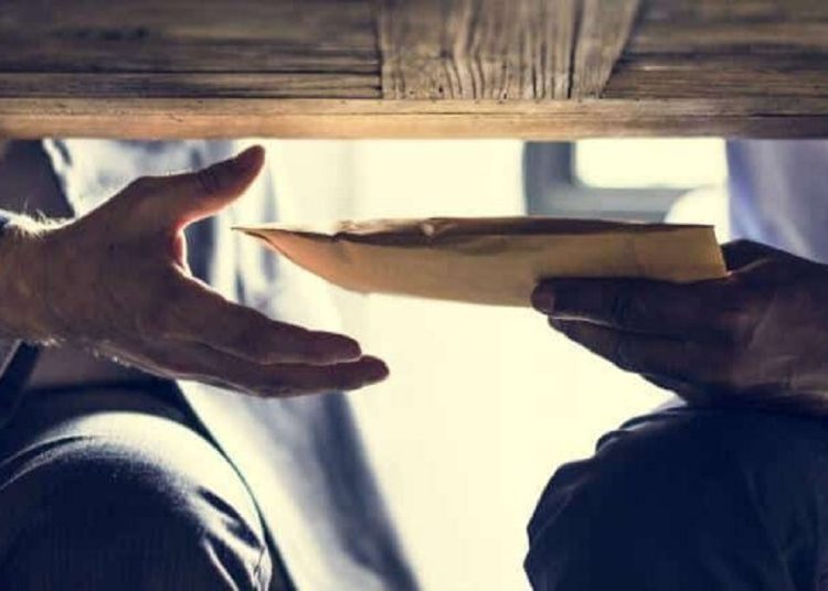 تفاصيل رشوة طالت مسئول كبير بالكسب غير المشروع مكالمات هاتفية كشفته 1 348223362 1037697420541898 6620654874558679687 n 256
