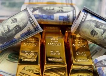الإعلامي أحمد موسى يعلن مفاجأة من العيار الثقيل خلال ساعات قادمة تخص سعر الدولار والذهب