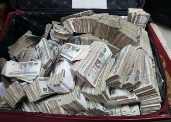 رجل أعمال يكشف مفاجاة مدوية