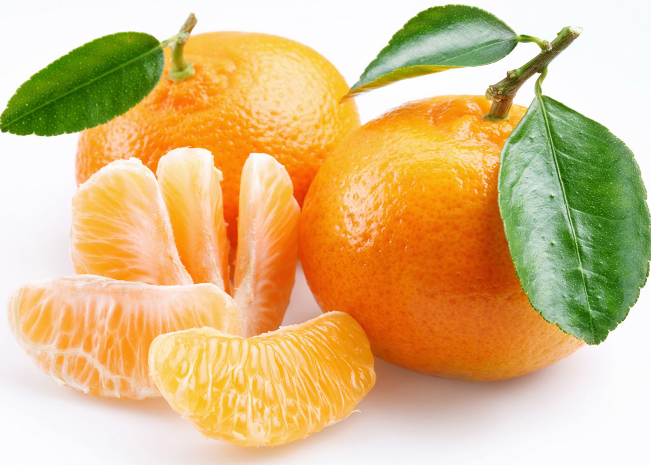 اليوسفي على الرغم من فوائده الكثيرة ولكن أحذر تناوله بكثرة لهذه الأسباب 2 أضرار تناول اليوسفي بكثرة
