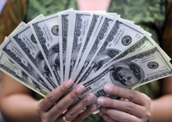 سعر الدولار اليوم