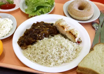 وجبات خارج المنزل