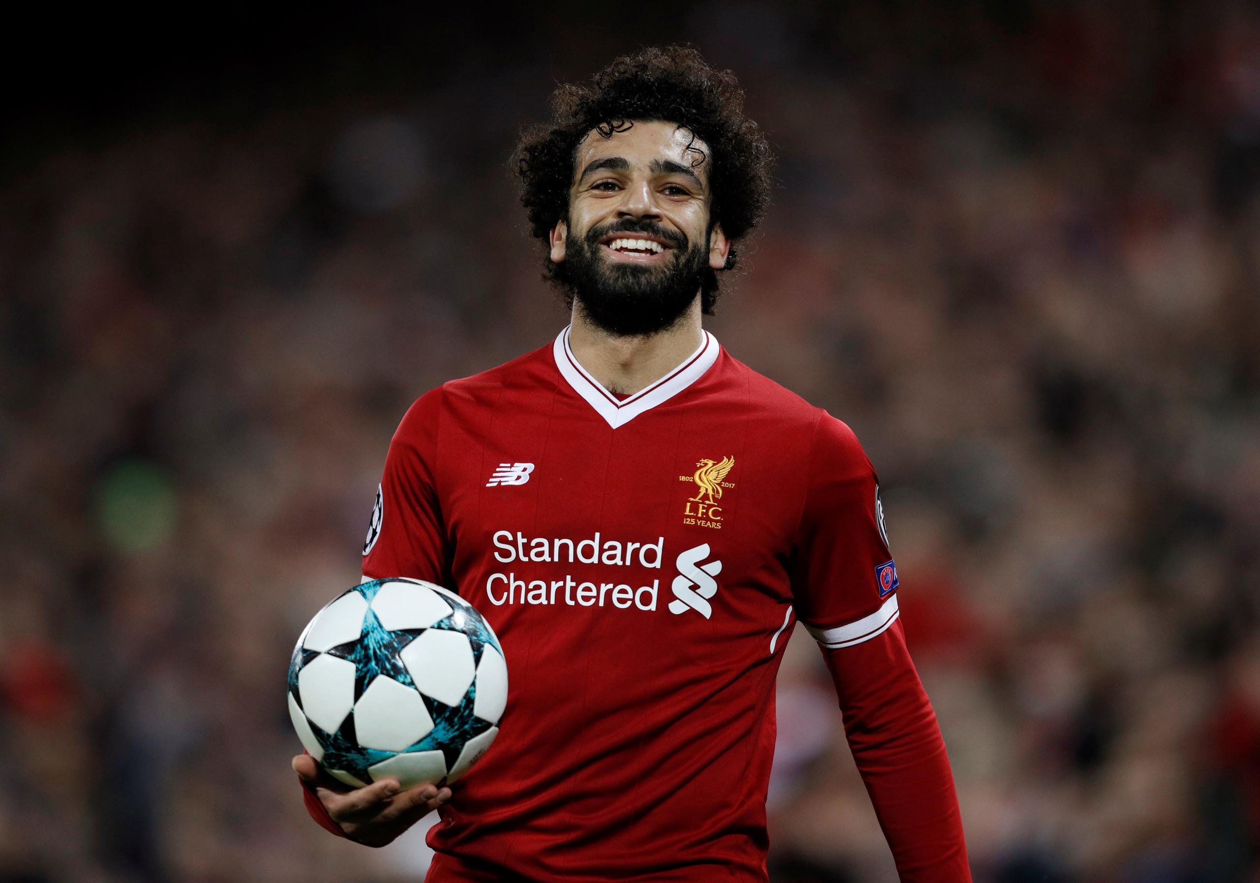 وزير الرياضة السعودي يفجر مفاجأة مدوية بشأن صفقة انتقال محمد صلاح لاتحاد جدة 3 صلاح يوجه رسالة لفيتوريا