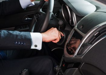 فئات محرومة من رخصة القيادة