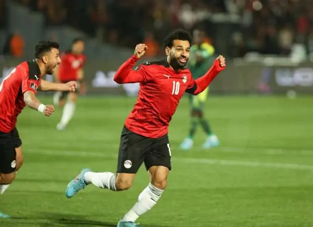 صلاح وتوقعات عبير فؤاد بعد اصابته وخروجه من الملعب بمباراة مصر وغانا 2 صلاح وتوقعات عبير فؤاد
