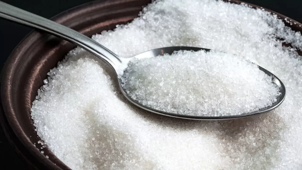 انخفاض أسعار السكر والزيت والمكرونة