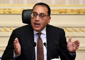 قرار مفاجئ من الحكومة بشان خفض ساعات العمل في رمضان هتخلص شغلك بدري وترجع بيتك