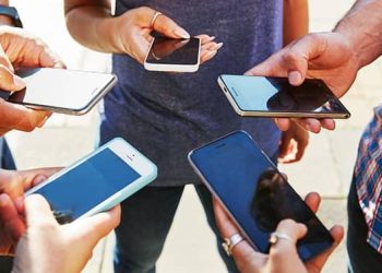 تحويل هاتفك الرخيص بتعديلات بسيطة لهاتف غالي الثمن