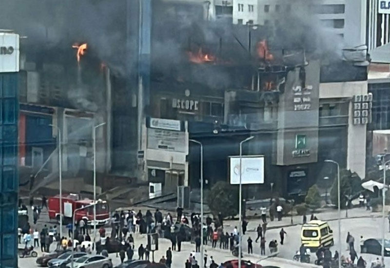 سبب حادث اندلاع حريق هائل بكباريه وبنك داخل مول بالقاهرة الجديدة 4 اندلاع حريق هائل بكباريه وبنك
