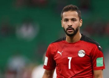 ساعات حاسمة حالة أحمد رفعت الصحية قبل نقله إلى القاهرة