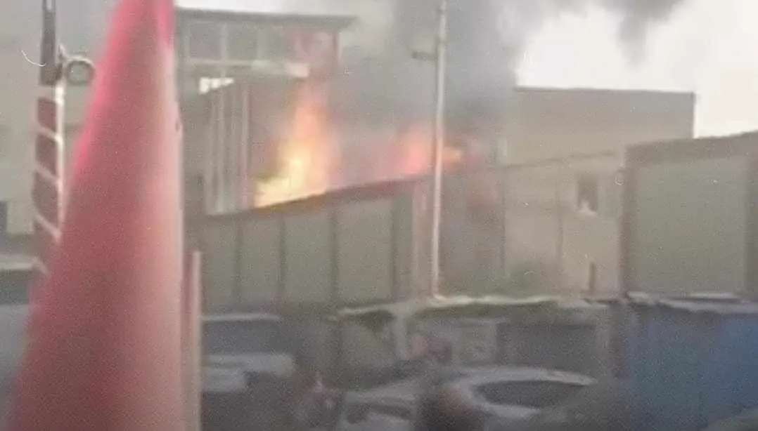 شاهد لقطات حية لحظة حريق محطة الصرف الصحي بمنطقة المرج وهذا سبب الانفجار 2 لحظة حريق محطة الصرف الصحي بمنطقة المرج