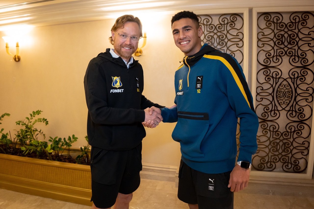 لاعيب كبير أوي النادي الأهلي يعلن عن اول صفقاته الصيفية صفقة من العيار الثقيل بمعنى الكلمة 2 صفقات النادي الأهلي