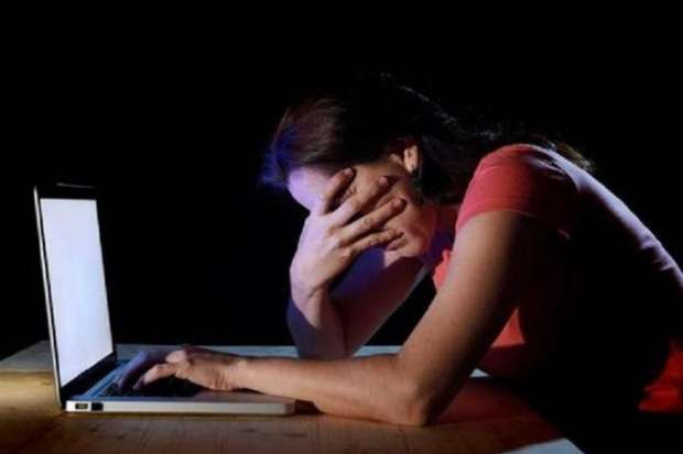 تفاصيل بلاغ فتاة للنائب العام اتهام مخرج بابتزازها بصور غير أخلاقية 2 تفاصيل بلاغ فتاة للنائب العام اتهام مخرج بابتزازها