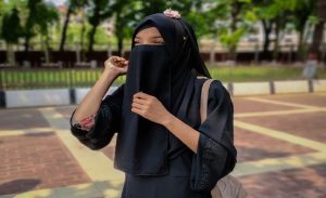 قرار حظر النقاب في المدارس يثير الجدل بين المؤيدين والمعارضين 3 nkabb