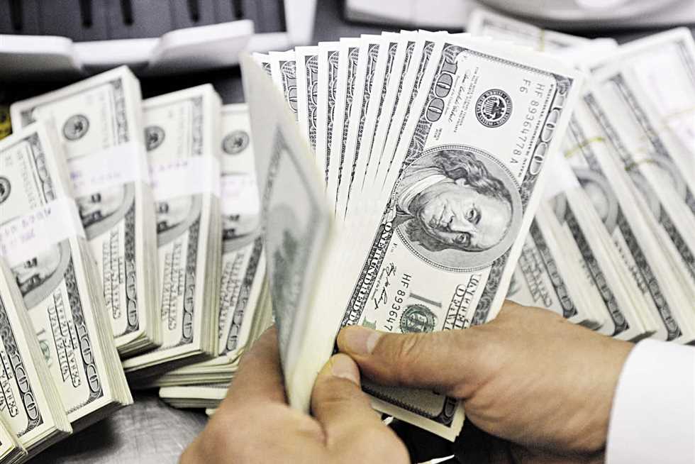 هل سعر الدولار الأمريكي سيشهد زيادات جديدة الفترة المقبلة خبيرة مصرفية تجيب 4 مفاجأة بسعر الدولار