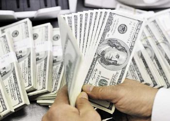 أسعار الدولار اليوم 27-3-2024 بعد الارتفاع الأخير في البنوك والسوق السوداء الأخضر بكام انهاردة