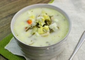 شوربة البطاطس بالسبانخ