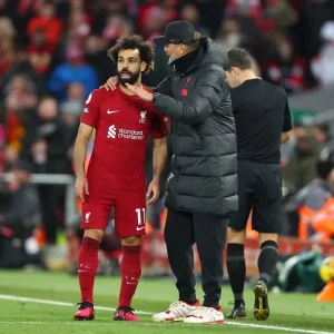 اتحاد الكرة حسم الجدل بشأن سفر حسام حسن من أجل مقابلة محمد صلاح 4 ليفربول الإنجليزي يفتح خزائنه1