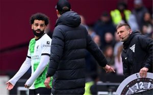 لاعب أناني هجوم قوي على محمد صلاح من المدرب السابق لليفربول 3 محمد صلاح يغادر ليفربول