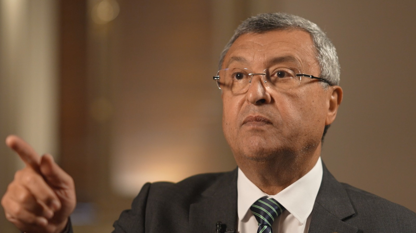وزير سابق يكشف عن ما سيحدث لاستهلاك الكهرباء بعد 26 إبريل 2024 2 أسامة كمال يكشف عن ما سيحدث لاستهلاك الكهرباء