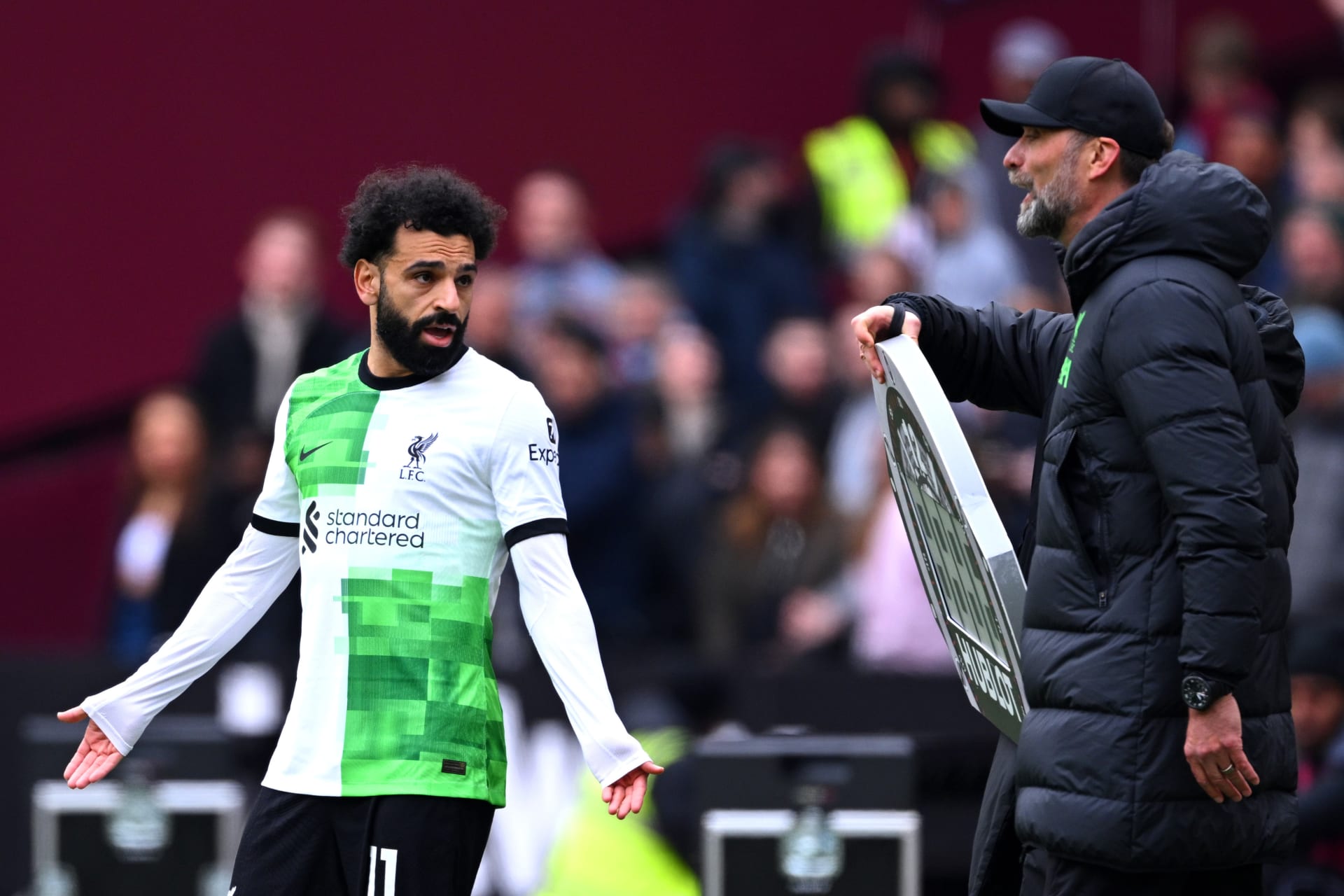 كلوب يخرج عن صمته ويعلق على مشاجرته العلنية مع محمد صلاح 2 مشادة محمد صلاح مع كلوب