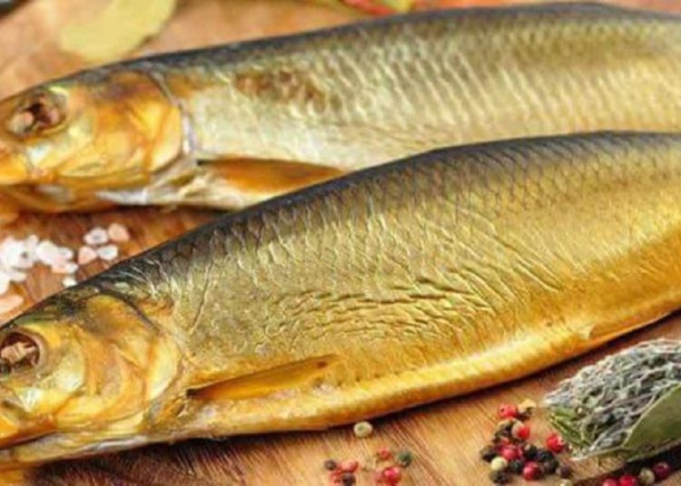 لو اكلت رنجة فاسدة اعرف أعراض الإصابة بمرض خطير اذهب للمستشفى فورا 1 p55Ec 19
