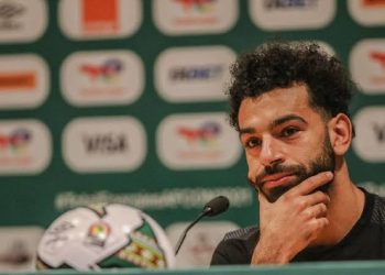 رحيل محمد صلاح مدرب ليفربول الجديد يحسم موقفه
