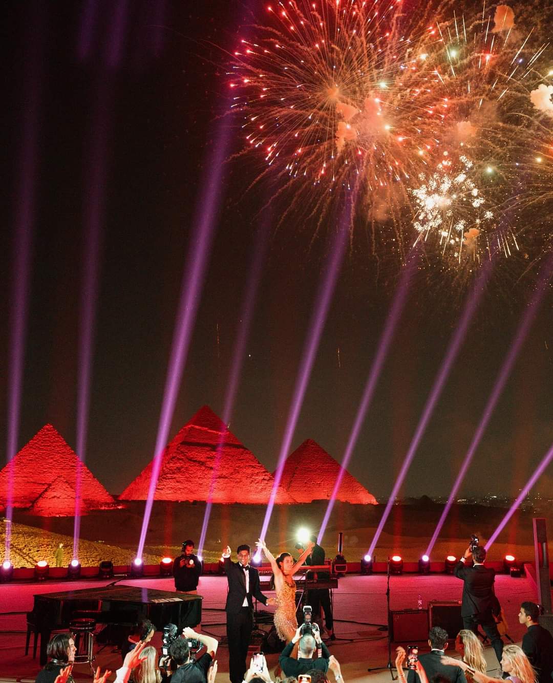عرس يثير الجدل حفل زفاف ملياردير هندي أمام الأهرامات بالجيزة 5 حفل زفاف ملياردير هندي أمام الأهرامات بالجيزة