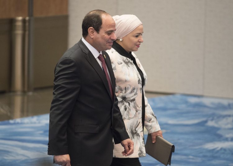 الرئيس وقرينته إنتصار السيسي يهنئون الأقباط بعيد القيامة المجيد 1 الرئيس وقرينته إنتصار السيسي