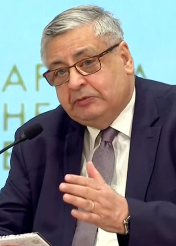 تعليق مستشار الرئيس للصحة عن حدوث وباء جديد محتمل 3 مستشار الرئيس للصحة عن وباء إكس