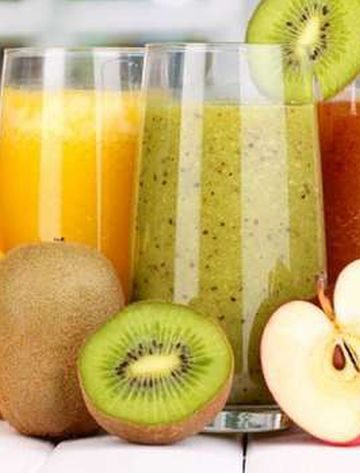 مشروبات طبيعية خلال الطقس الحار للحصول على بشرة رطبة 4 مشروبات طبيعية خلال الطقس الحار