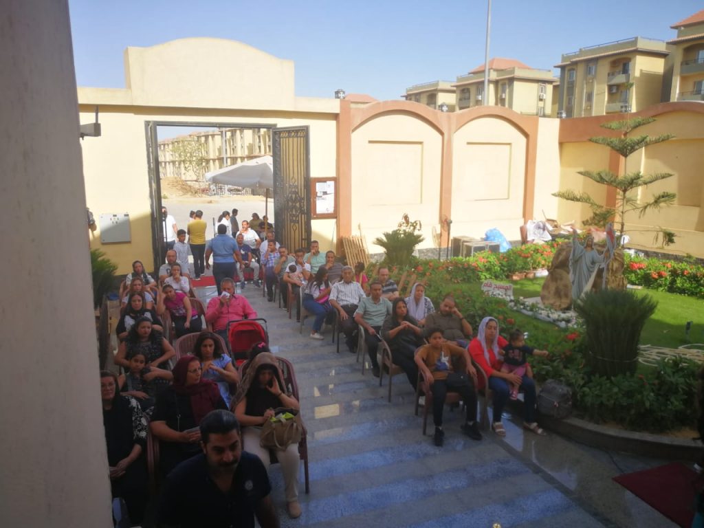 تصريح هام من الأنبا أكليمندس لأقباط جاردينيا سيتى بمدينة نصر بشأن أزمة الأرض 3 الأنبا أكليمندس يطمئن أقباط جاردينيا سيتى